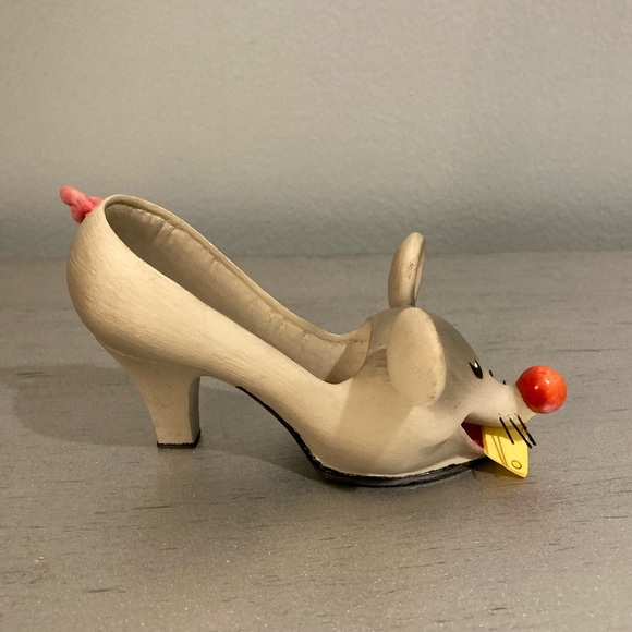 Willow Hall Shoo Shoo Sqeek Sqeek miniature shoe - Picture 2 of 5